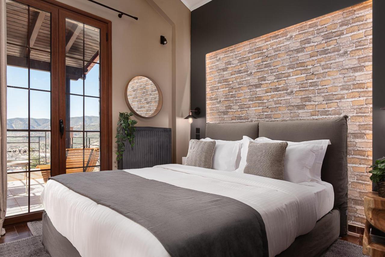 Gm Luxury Suites Kalavryta Exterior foto