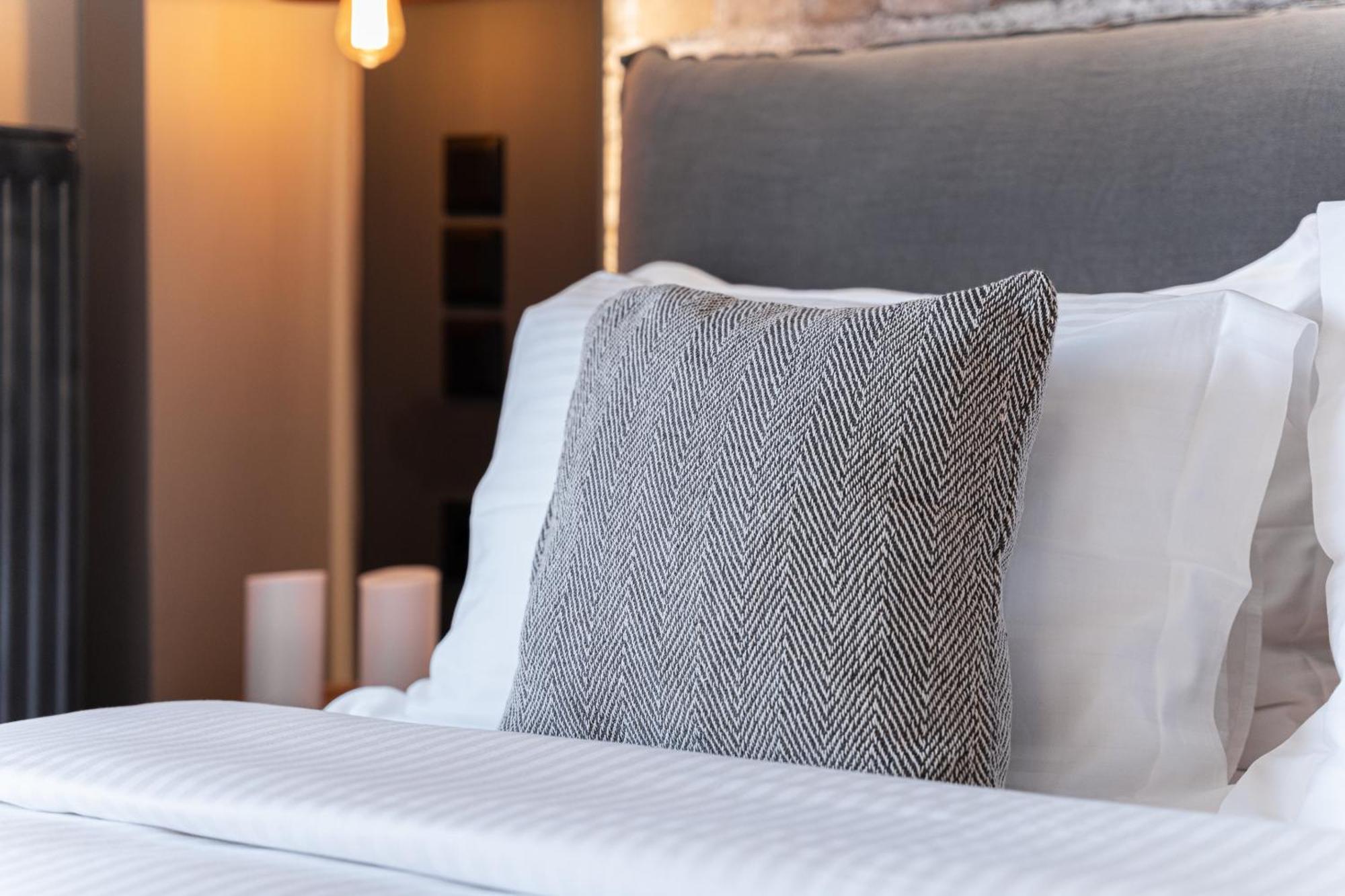 Gm Luxury Suites Kalavryta Quarto foto